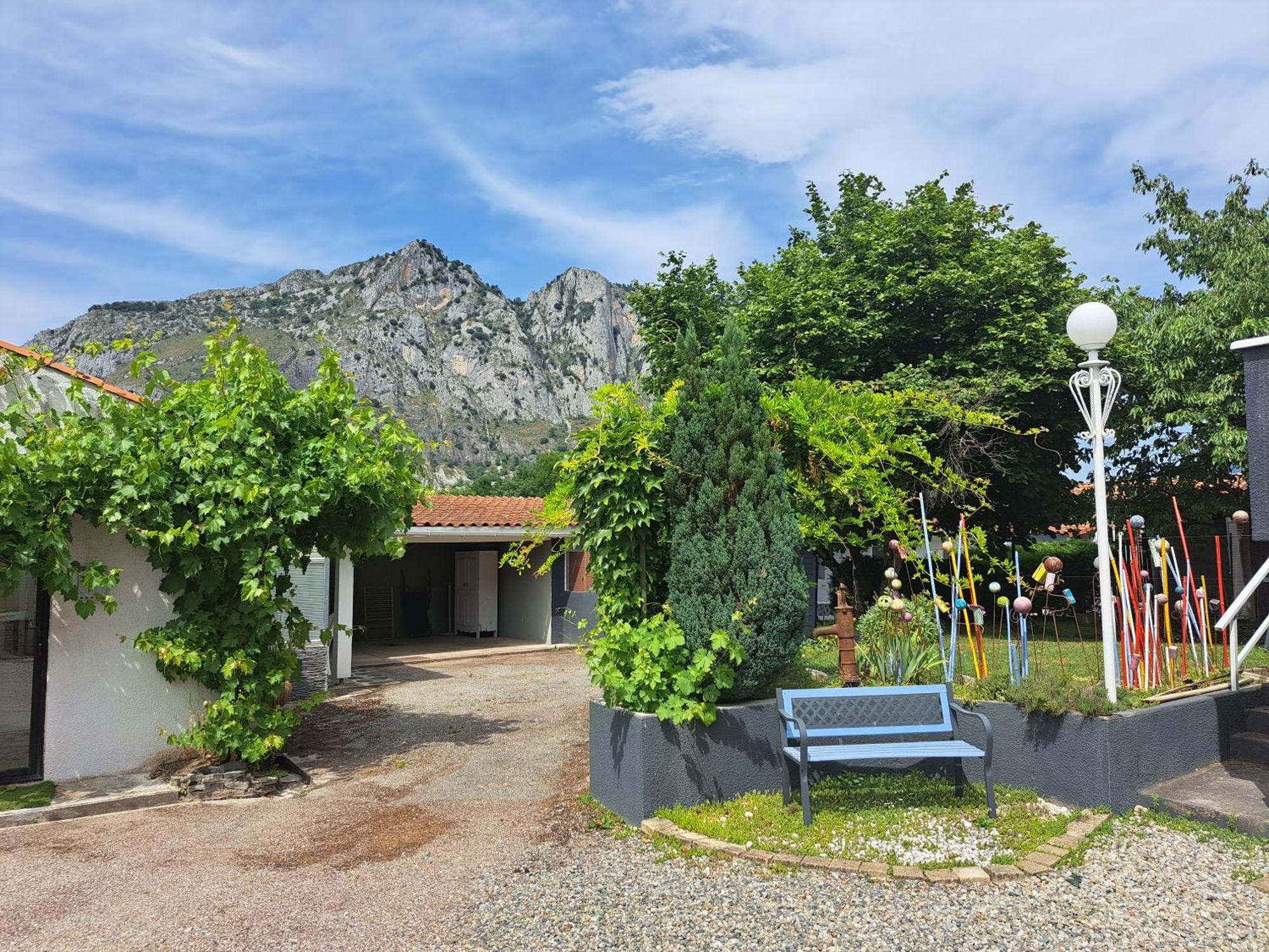 Gites Le Clos Des Pradals- Montagne & Nature A Banat Tarascon Ariege Bagian luar foto